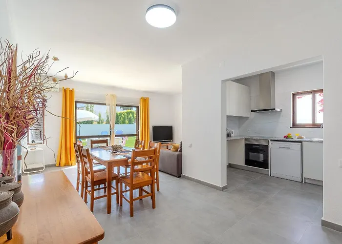 Semesterbostad Amelia By Sunnyway *